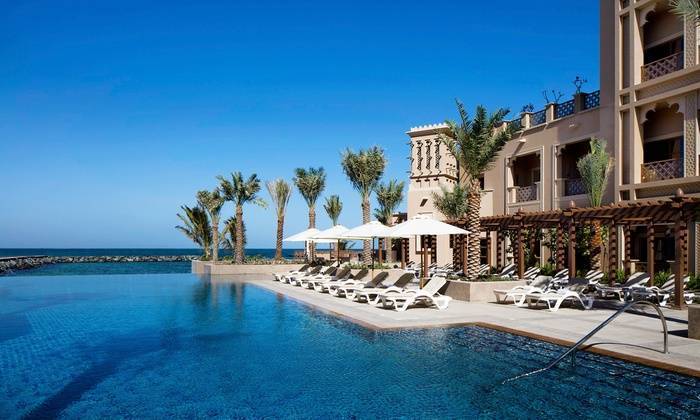 Sheraton Sharjah Beach Resort and Spa 5 раннее бронирование от 212000 тенге